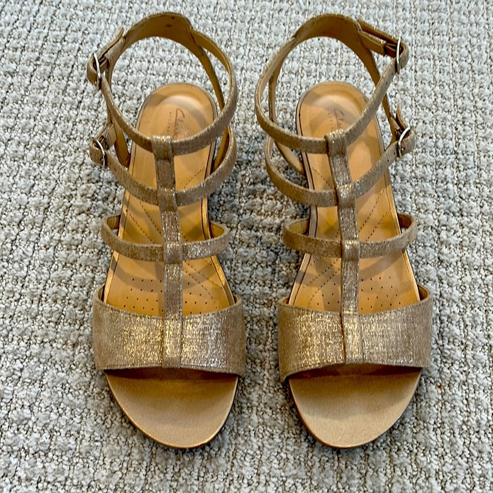 Clarks artisan gold metallic shimmer sandal. Worn once!